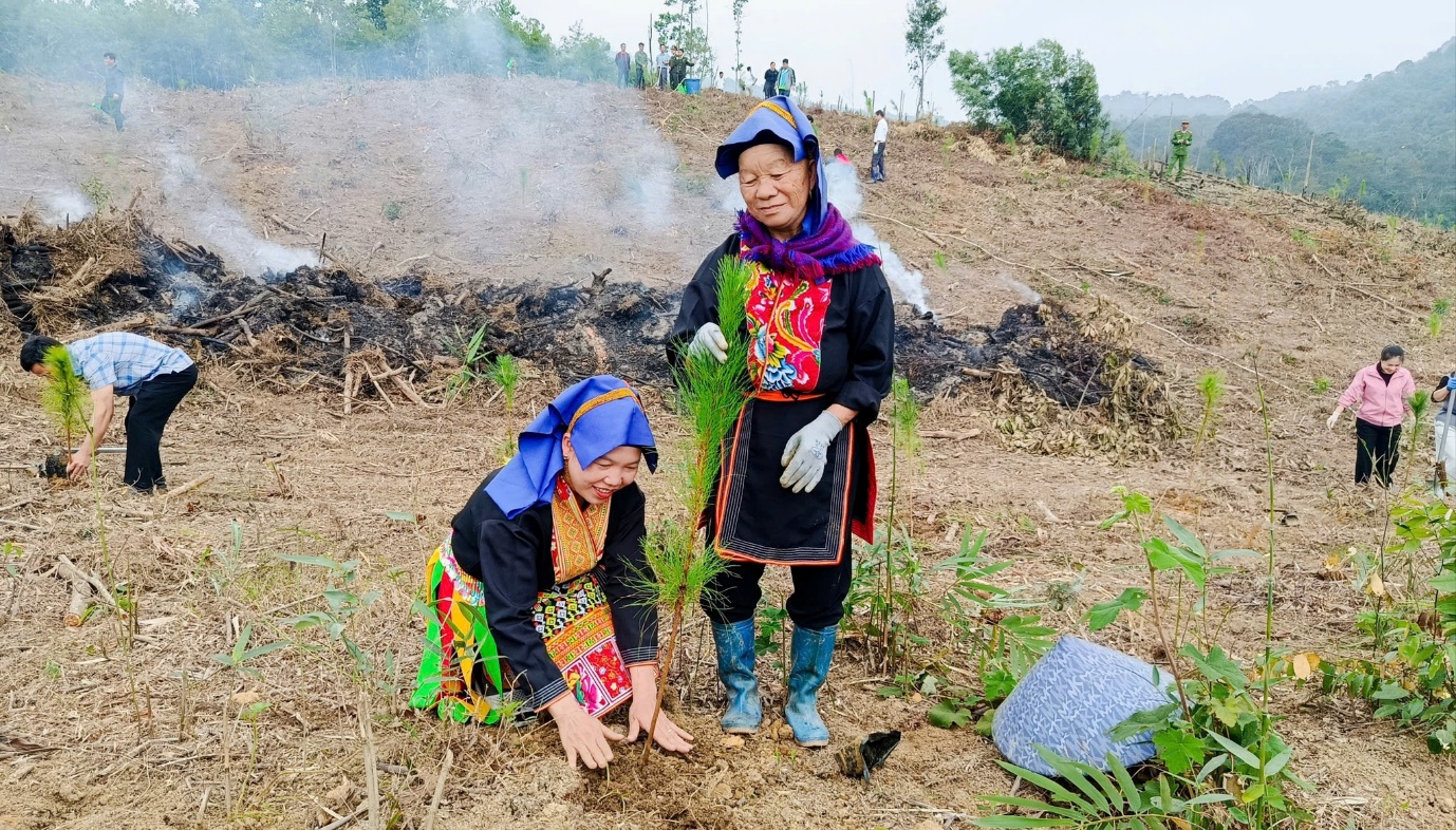 quang ninh cu the hoa nghi quyet xiv cua dang - 2