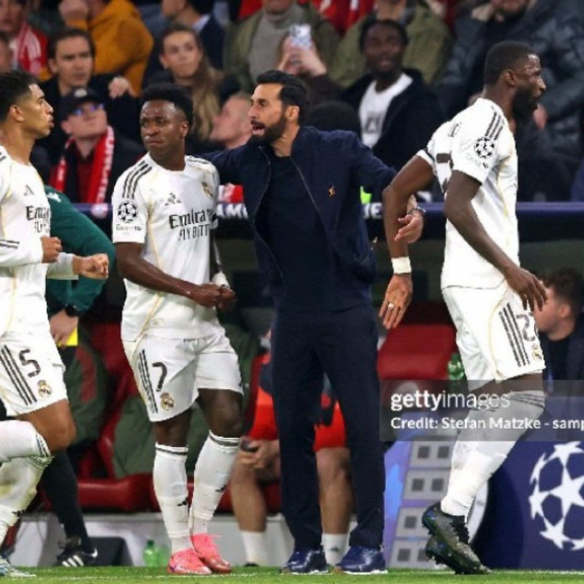  - Nội bộ Real Madrid dậy sóng: 6 cầu thủ từ chối nói chuyện với Arbeloa
