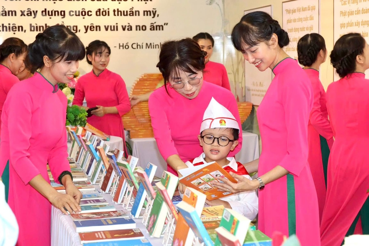 Không gian văn hóa Hồ Chí Minh lan tỏa từ doanh nghiệp đến cơ sở tôn giáo - 8