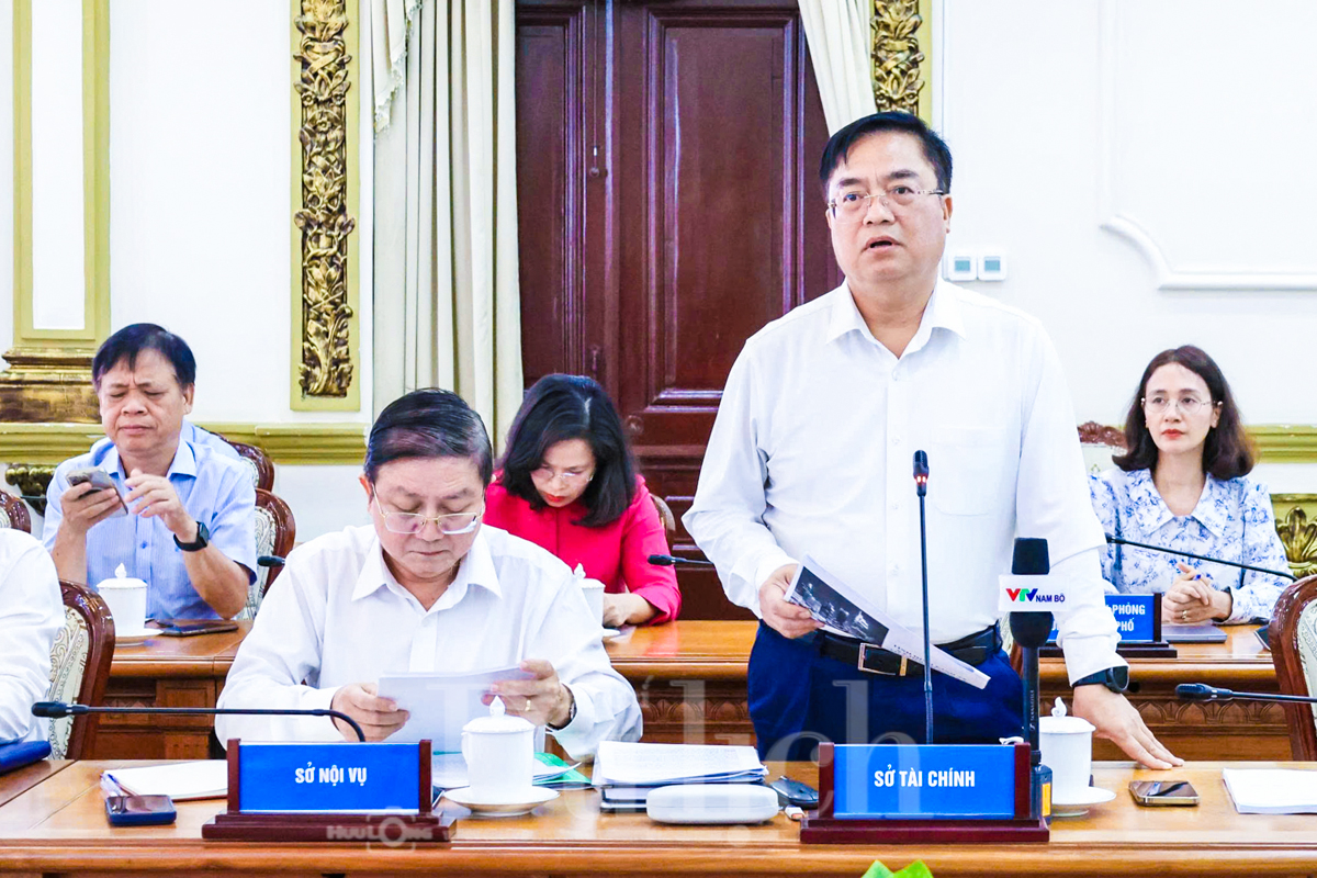 Tăng tốc gỡ ‘điểm nghẽn’, TP.HCM quyết đạt tăng trưởng hai con số - 2