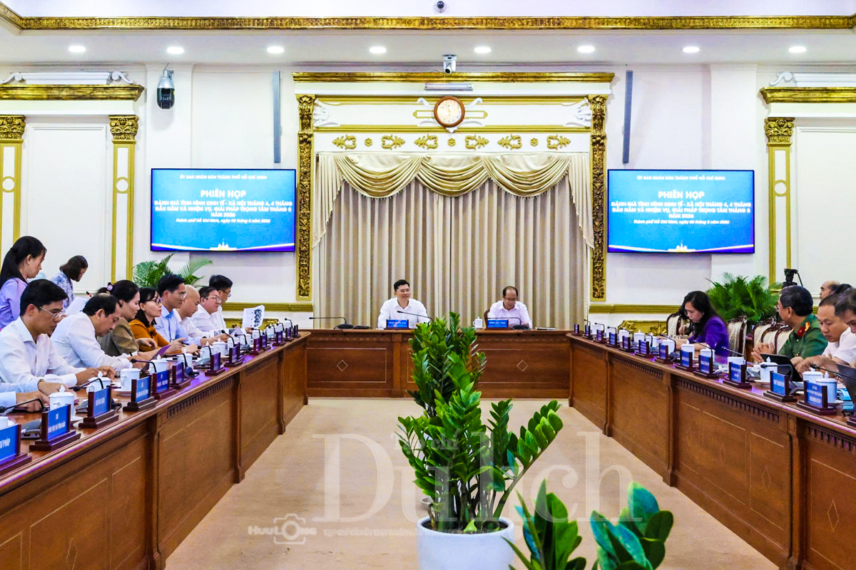 Tăng tốc gỡ ‘điểm nghẽn’, TP.HCM quyết đạt tăng trưởng hai con số - 1