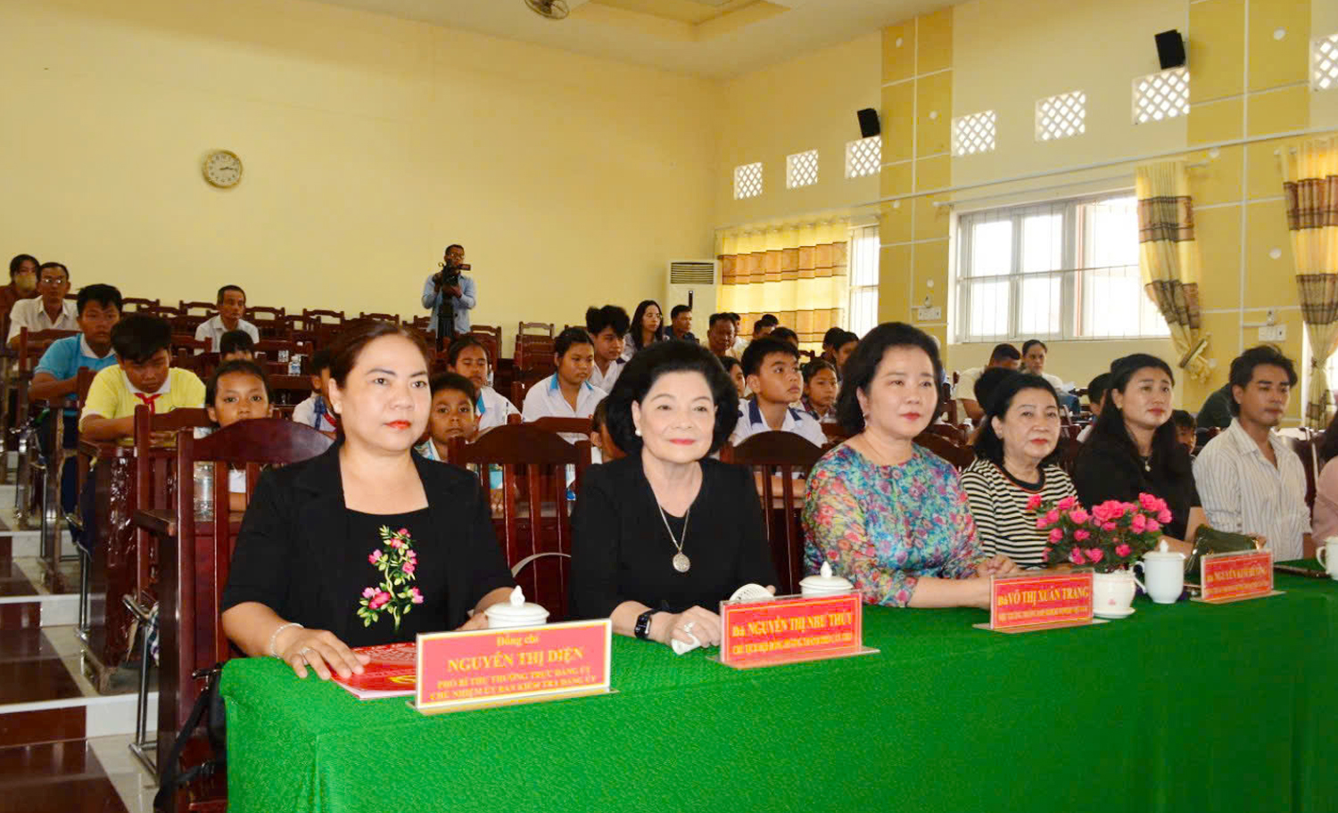 50 xe đạp ‘Tiếp sức đến trường – Nâng bước tương lai’ ở Cần Thơ - 1