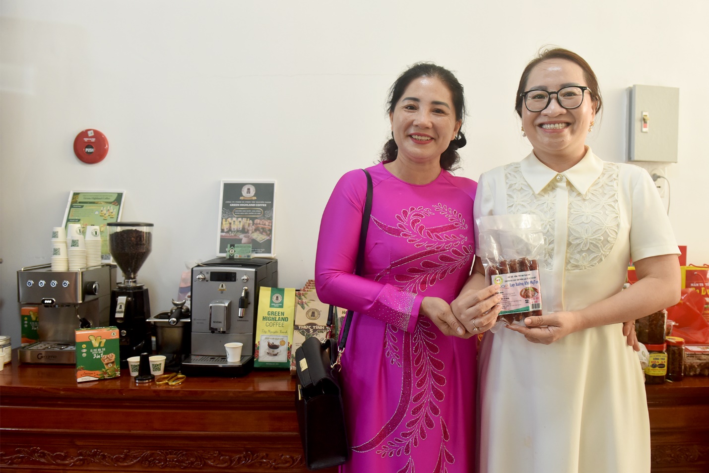 quang ngai ket noi mo rong thi truong tieu thu san pham ocop - 6