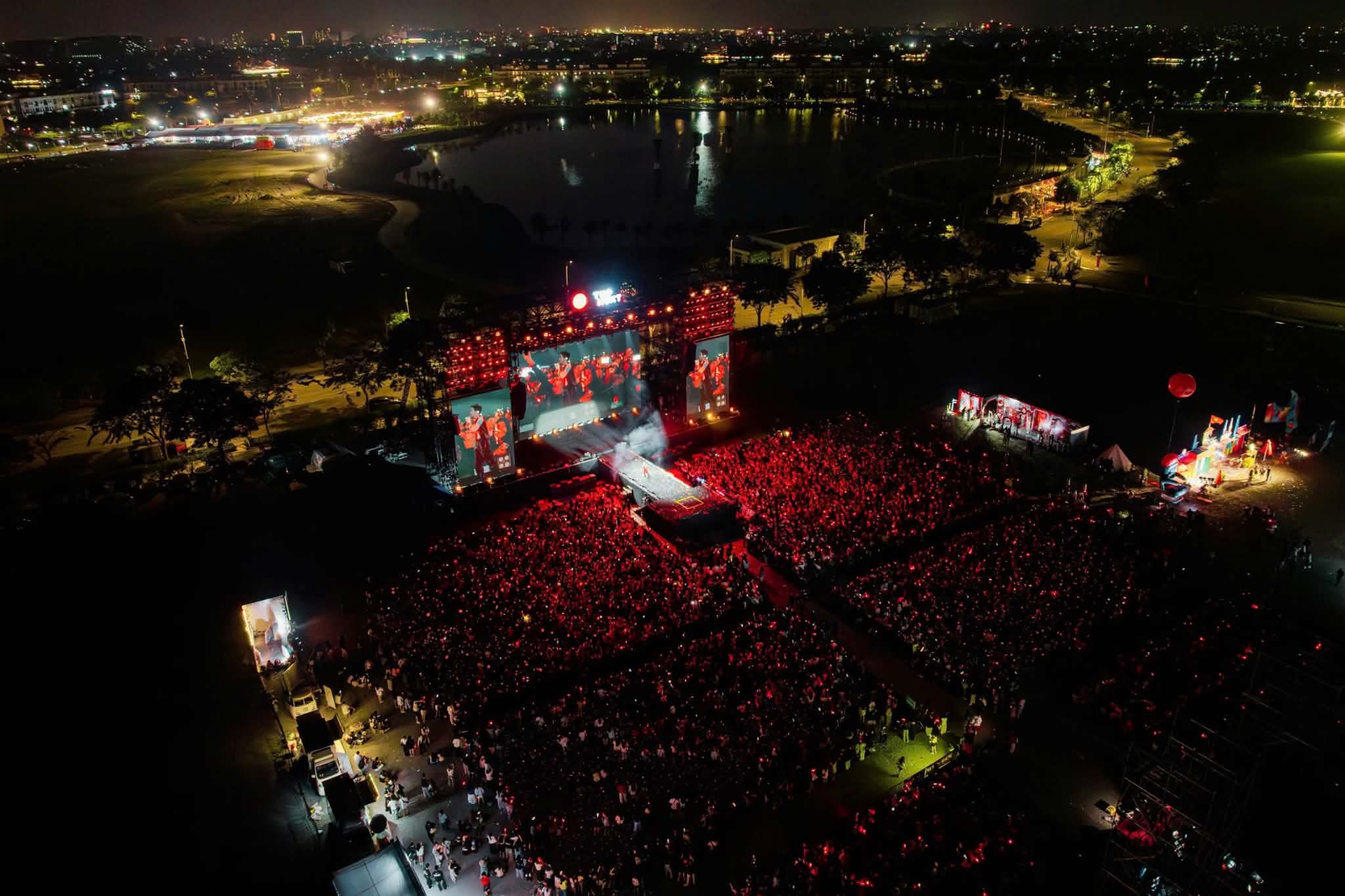 Dương Domic, Bùi Công Nam, Captain Boy, Phùng Khánh Linh góp mặt tại AirAsia THE NEXT Live Concert 2026 ở Đà Nẵng - 2