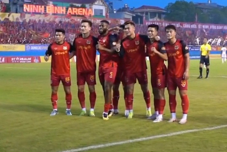 Video bóng đá Ninh Bình – Hải Phòng: Hoàng Đức toả sáng (V-League) - 1