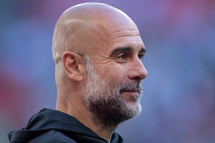 Đến lượt Pep dính "lời nguyền" giải HLV hay nhất tháng, chỉ có Carrick thoát hiểm - 1
