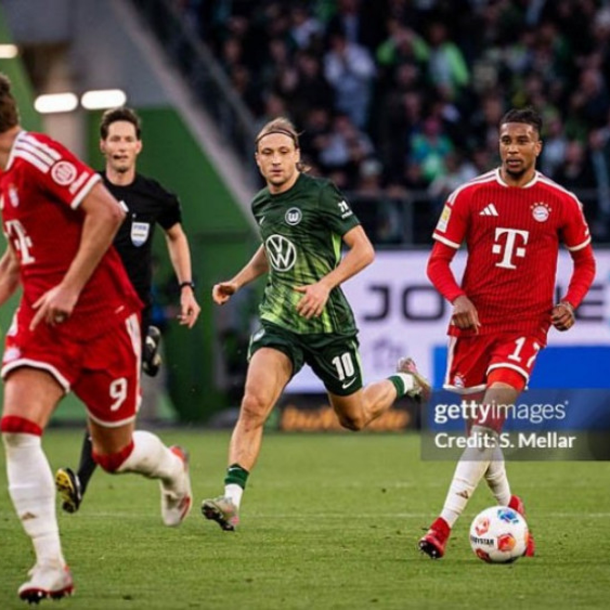  - Video bóng đá Wolfsburg - Bayern Munich: Khoảnh khắc ma thuật (Bundesliga)