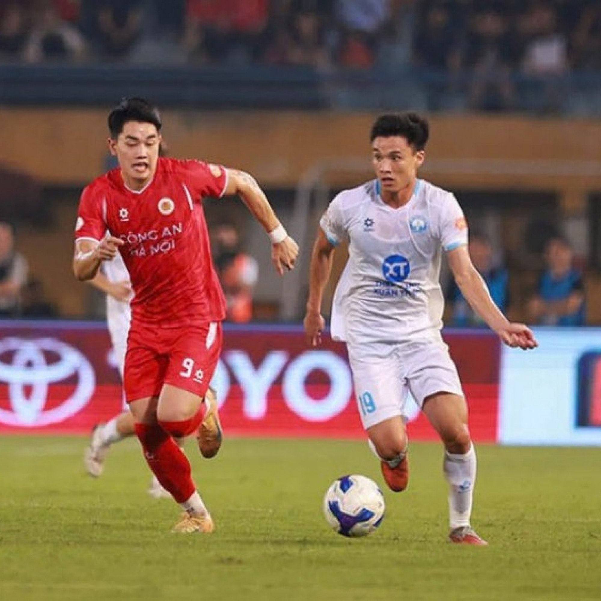  - Video bóng đá Công an Hà Nội - Nam Định: Đình Bắc rực rỡ, áp sát ngôi vương (V-League)