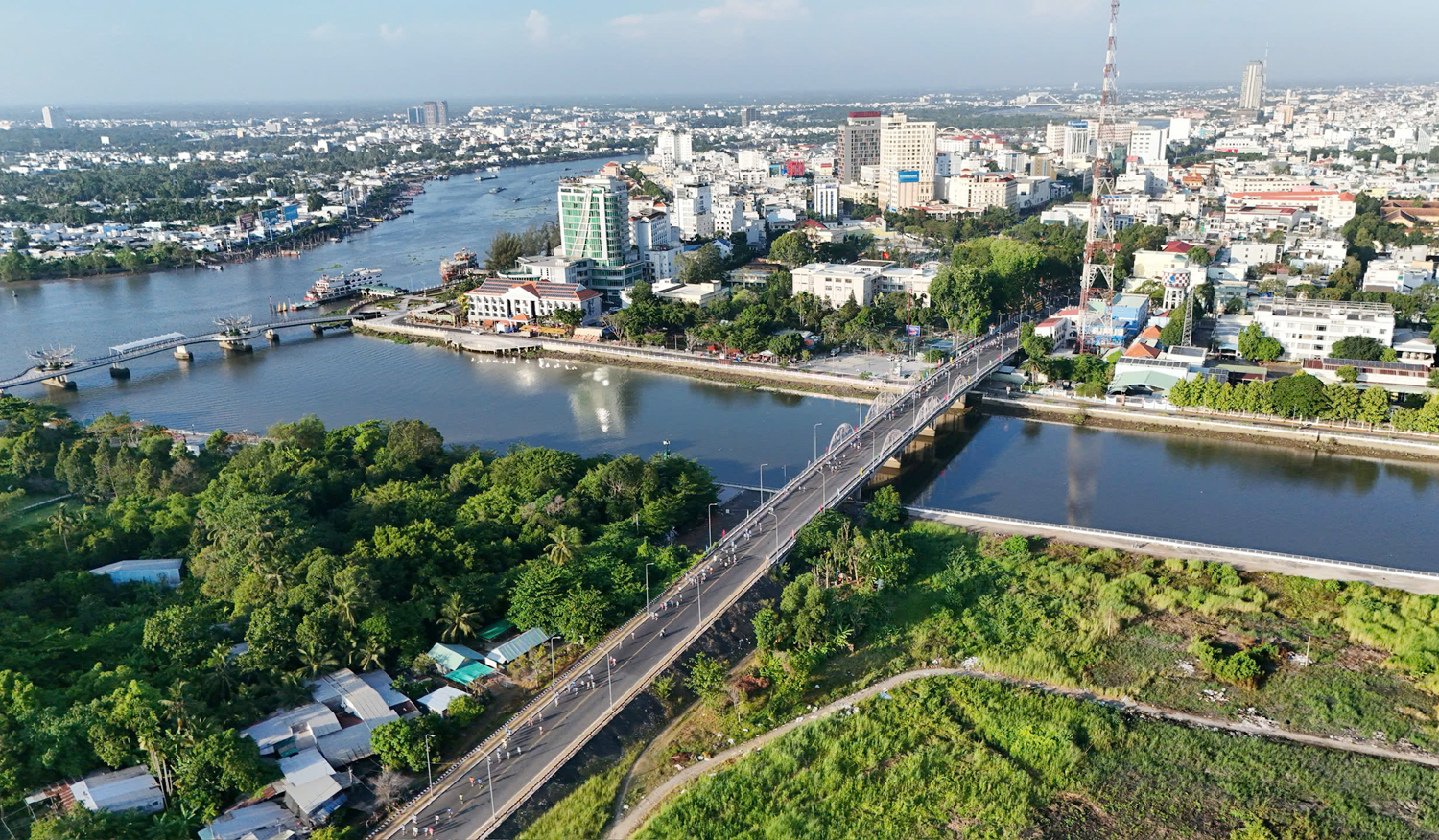 Cần Thơ sôi động sáng cuối tuần với hơn 10 nghìn runner ‘chạy giữa miền sông nước’ - 5