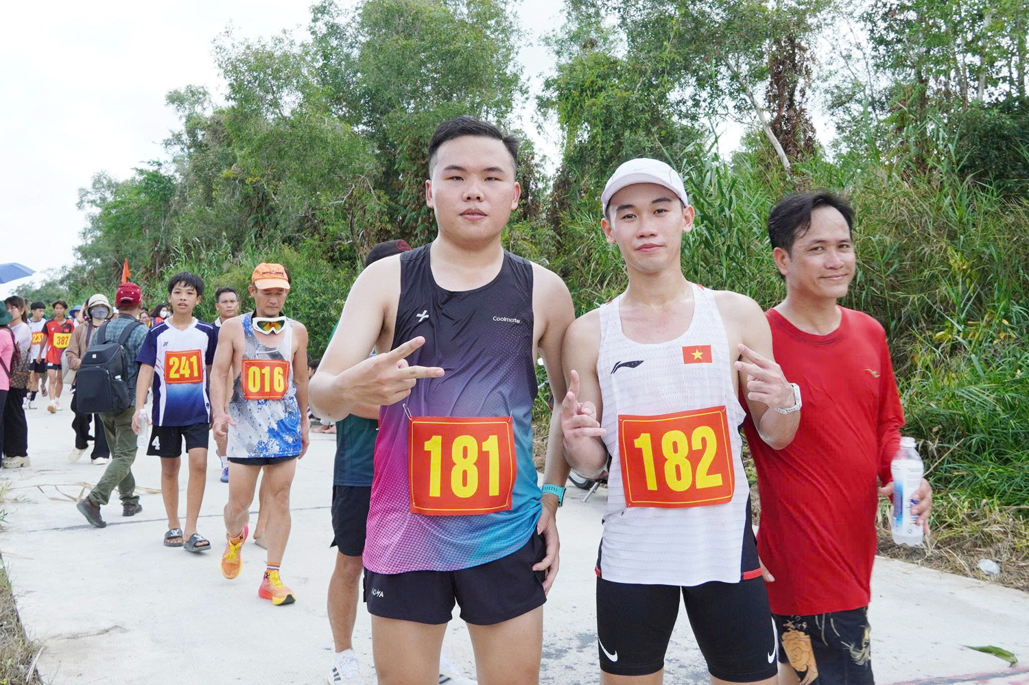 Hơn nghìn người chạy bộ xuyên rừng U Minh - 2