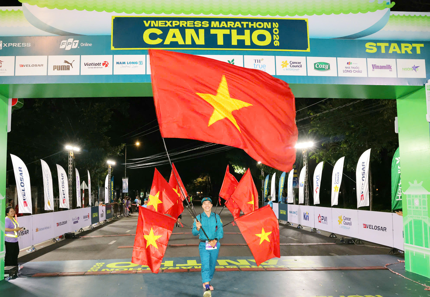 Lãnh đạo thành phố Cần Thơ chạy marathon cùng hàng nghìn runner - 5