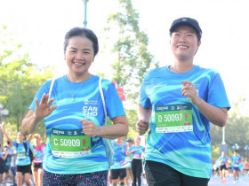  - Lãnh đạo thành phố Cần Thơ chạy marathon cùng hàng nghìn runner