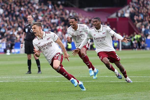 Arsenal áp sát ngôi vô địch, Crystal Palace sẽ "tự thua" để đút túi 360 tỷ đồng? - 1