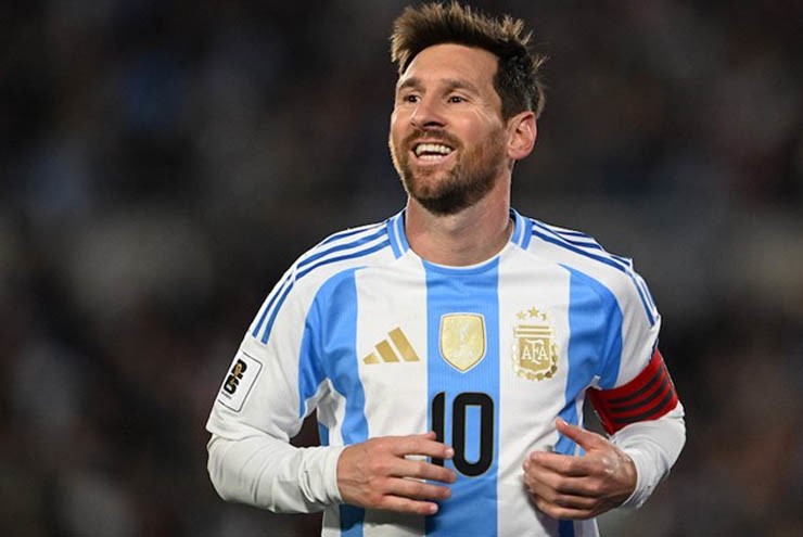 Argentina triệu tập 55 cầu thủ chuẩn bị cho World Cup: Bất ngờ Garnacho sát cánh Messi - 1