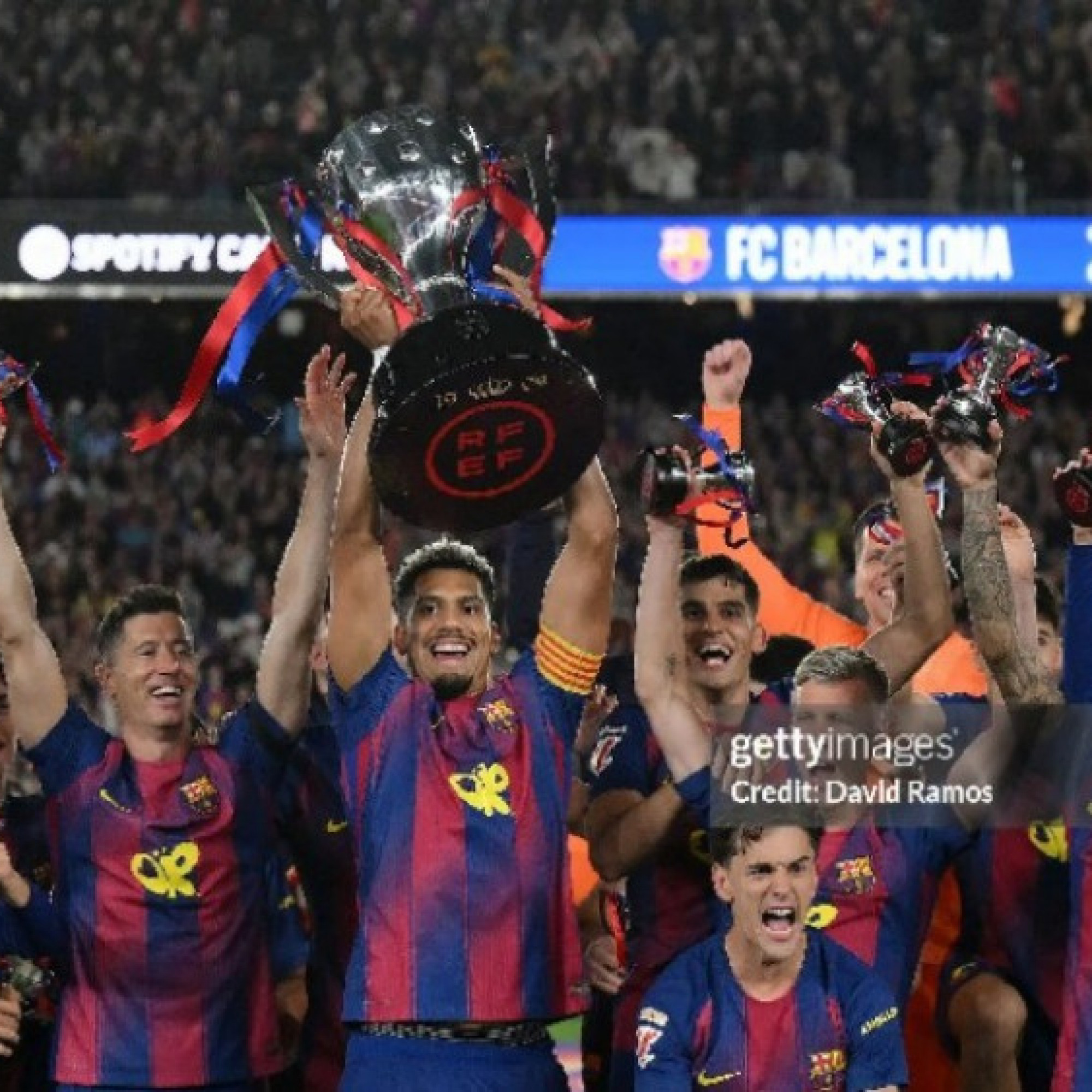  - Vô địch chưa đủ, Barcelona của Flick còn tham vọng phá loạt kỷ lục