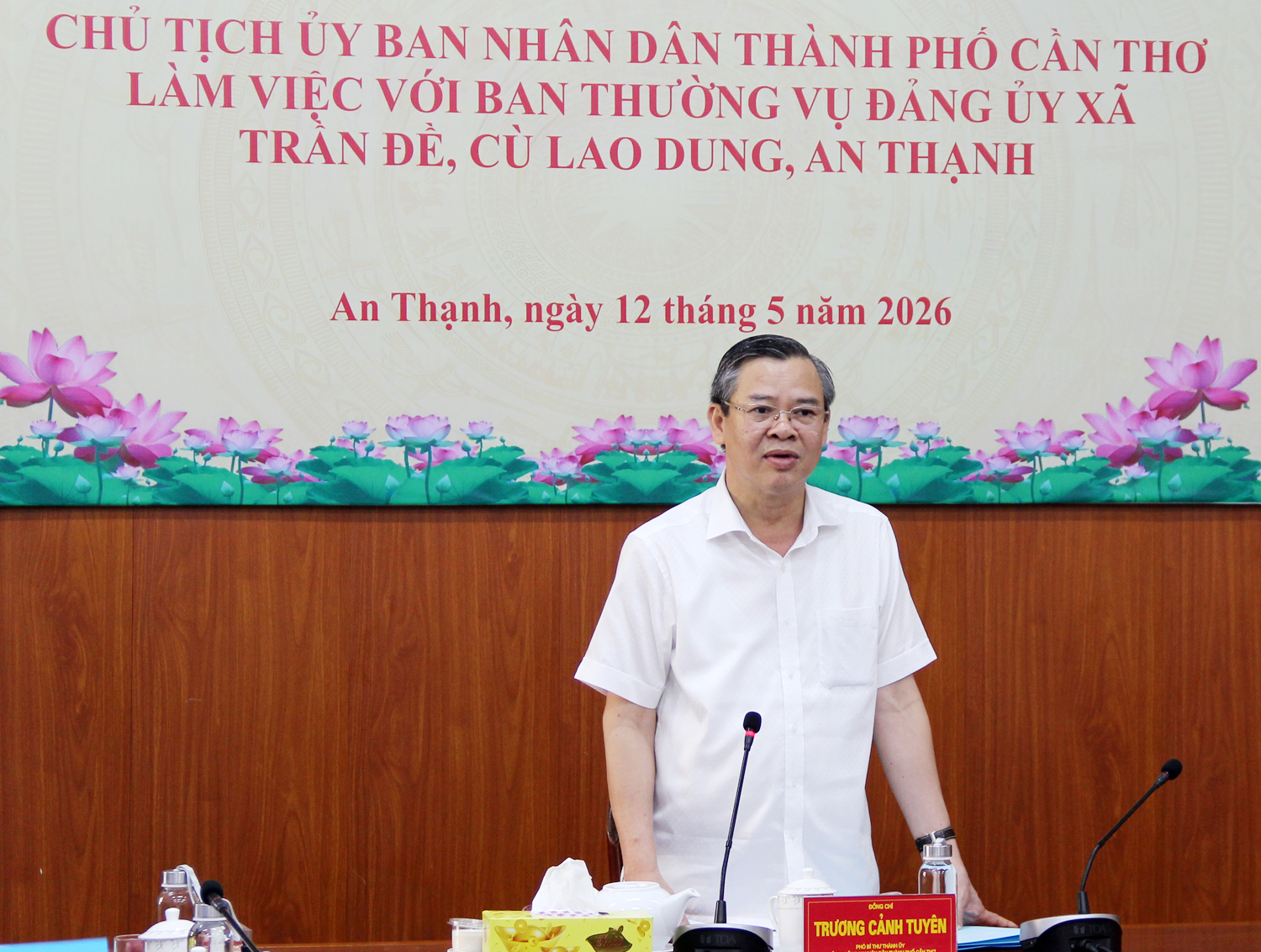 Chủ tịch UBND TP Cần Thơ Trương Cảnh Tuyên làm việc với 3 xã cuối nguồn sông Hậu - 1