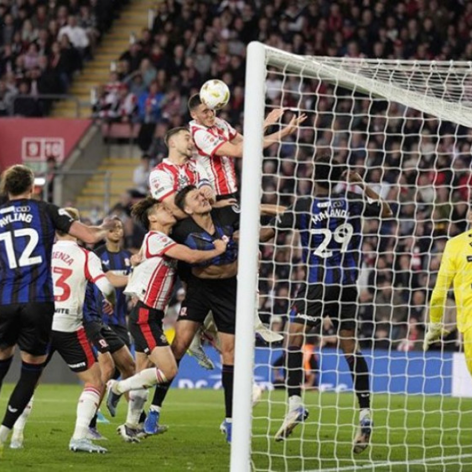 - Video bóng đá Southampton - Middlesbrough: Quả tạt thành bàn, vỡ òa hiệp phụ (Playoff lên Ngoại hạng Anh)