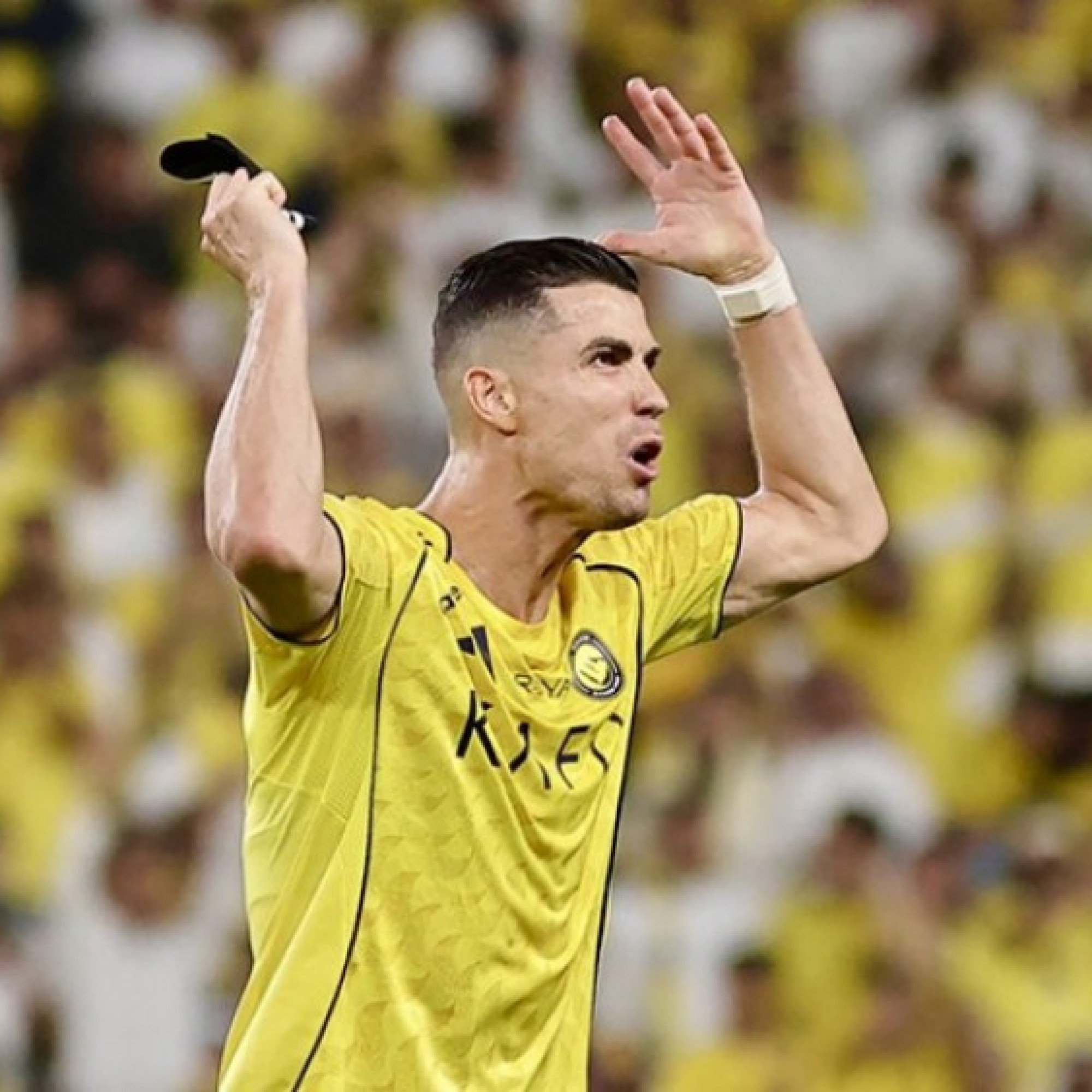  - Al Nassr "cầm vàng để vàng rơi", Ronaldo vẫn sáng cửa ăn 2 cúp khi nào?