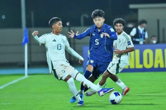 Cờ đến tay U17 Việt Nam: Né được 3 ông lớn, sáng cửa vào chung kết giải châu Á - 2