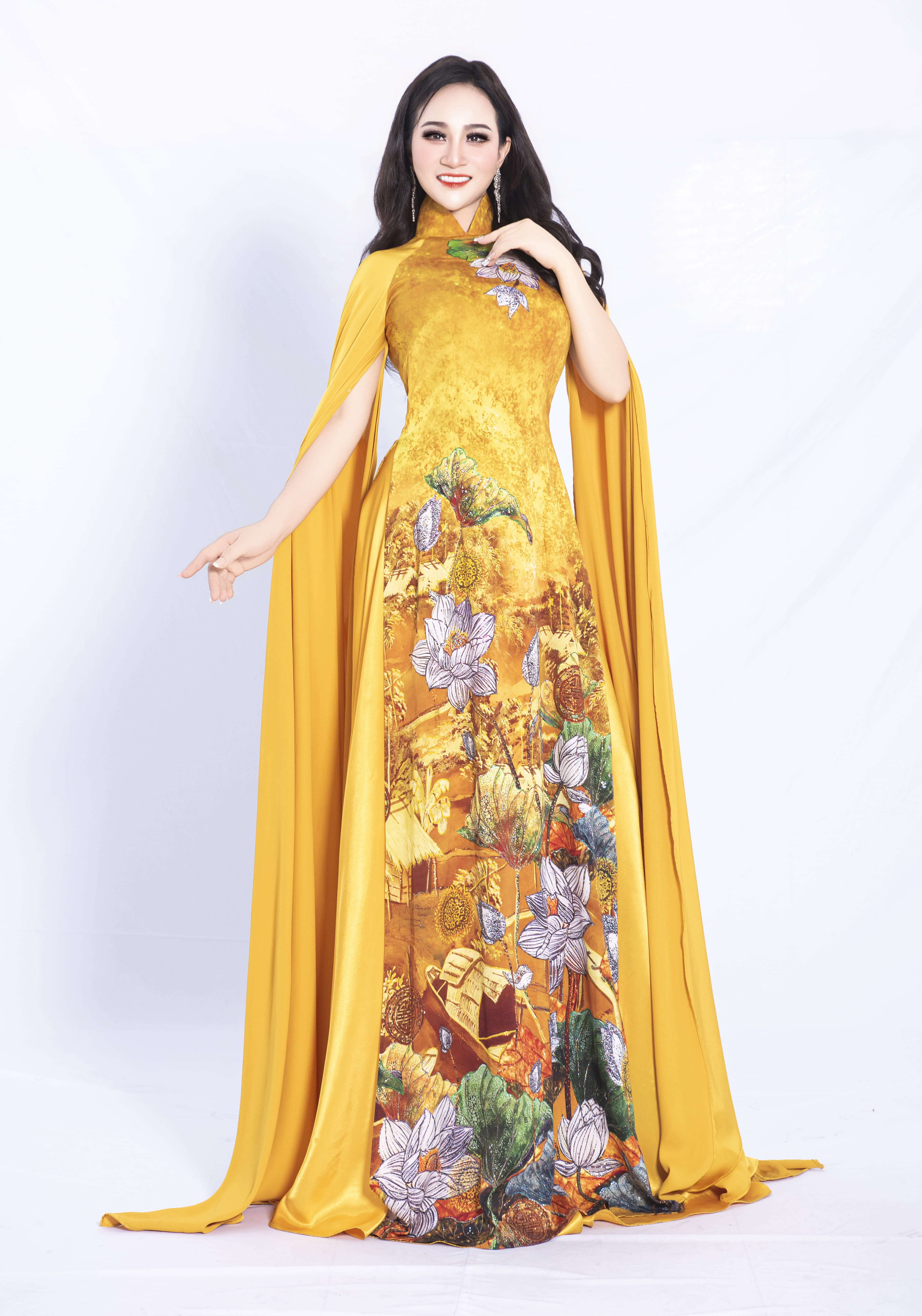 Dàn hoa hậu quốc tế hội tụ trong "Áo dài show" - 2