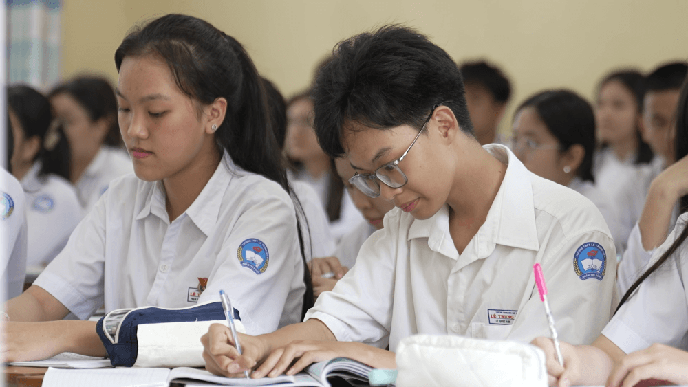 Đại Nghĩa, Phí Phương Anh nghẹn ngào trước cảnh cô bé trò chuyện cùng di ảnh mẹ - 2