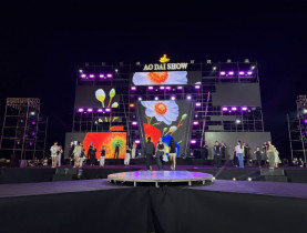  - Dàn hoa hậu quốc tế hội tụ trong "Áo dài show"