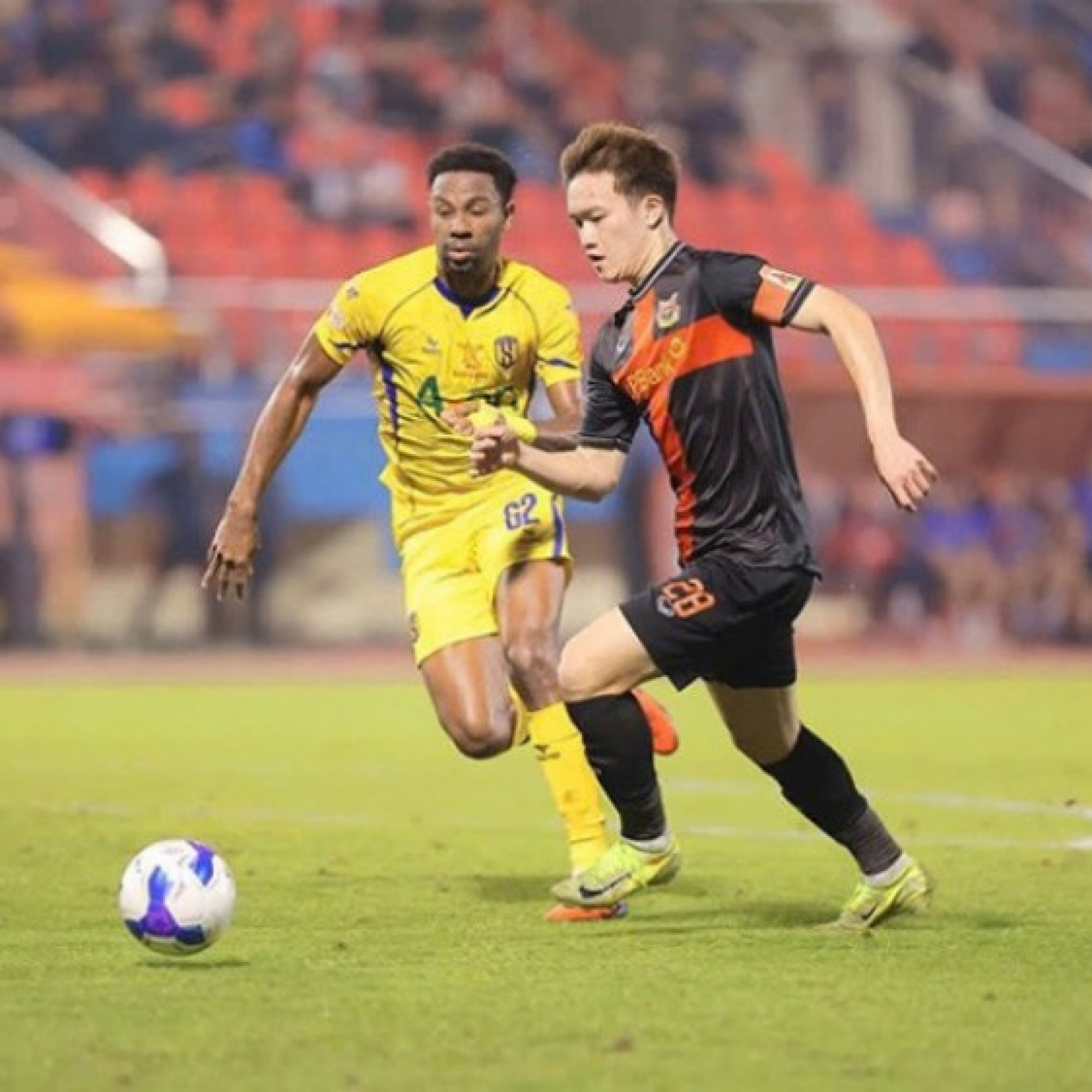  - Trực tiếp bóng đá SLNA - Ninh Bình: Văn Lâm cứu thua sớm (V-League)