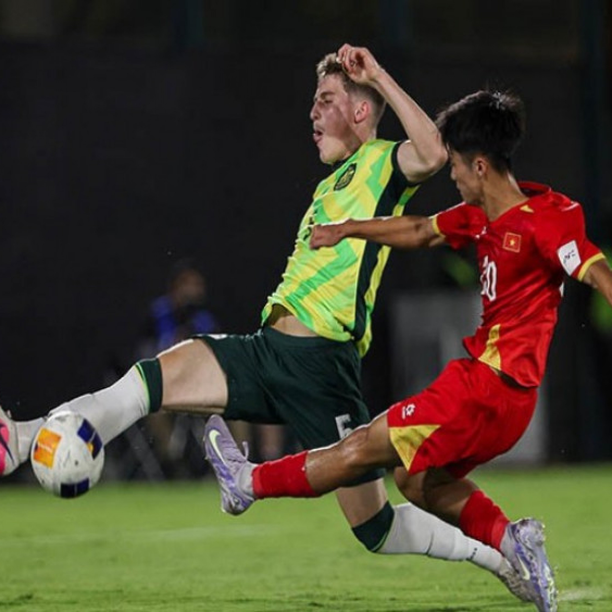  - U17 Việt Nam so tài U17 Australia ở tứ kết: Tiếc nuối khoảnh khắc Sỹ Bách - Văn Dương