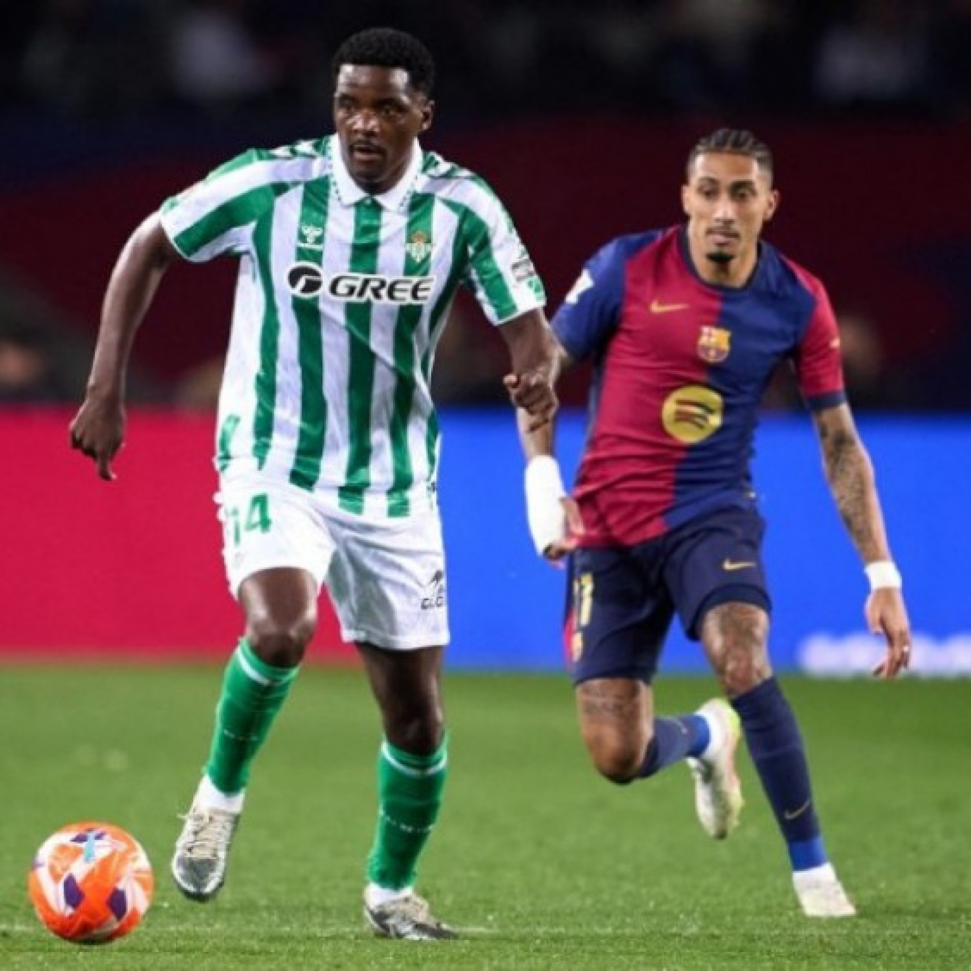  - Trực tiếp bóng đá Barcelona - Real Betis: Rashford tái ngộ Antony (La Liga)