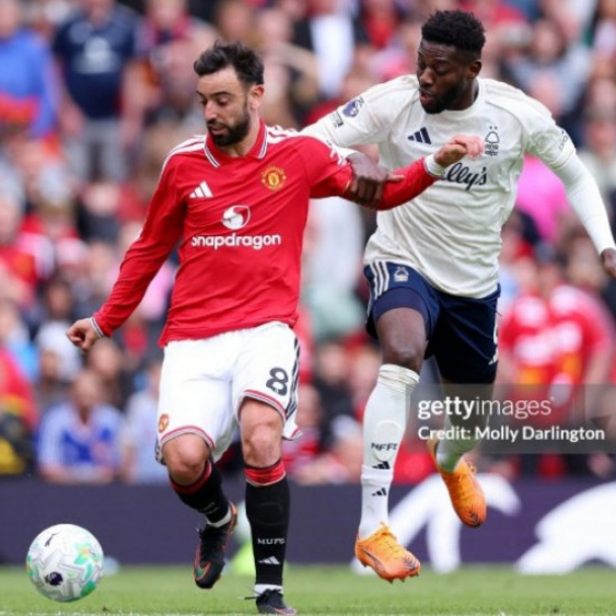  - Kết quả bóng đá MU - Nottingham Forest: "Đại tiệc" 5 bàn, ngày vui của Fernandes (Ngoại hạng Anh)