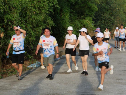 Về Cồn Tộc tham gia giải chạy, ngắm vẻ đẹp phá Tam Giang