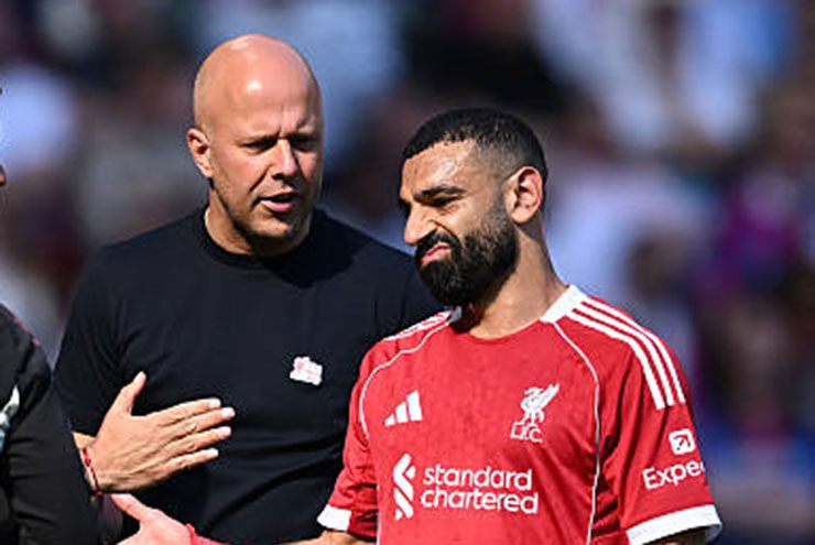 Salah ngầm chỉ trích HLV Arne Slot, nhiều cầu thủ Liverpool ủng hộ - 1