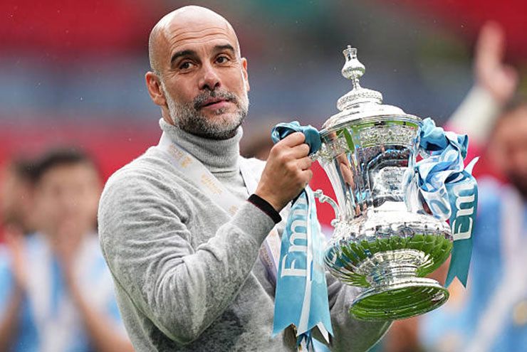 Pep Guardiola cần bao nhiêu danh hiệu để phá kỷ lục của Sir Alex Ferguson? - 1