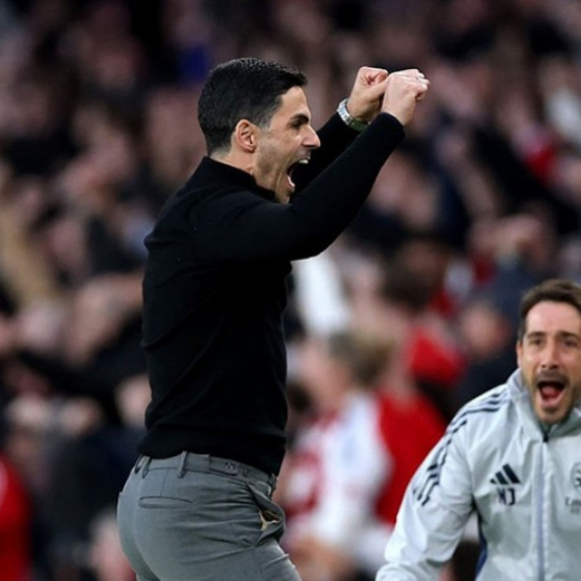  - Arsenal thắng vất vả: Thầy trò Arteta hướng tới 2 trận "chung kết" lịch sử