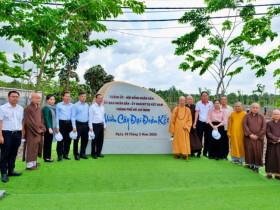  - TP.HCM phát động “Tết trồng cây” và phong trào “Thành phố muôn sắc hoa”