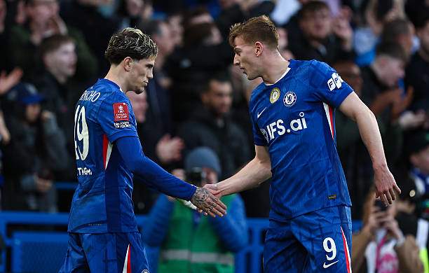 HLV Alonso cho 6 sao Chelsea bật bãi, Garnacho đứng đầu sổ - 2