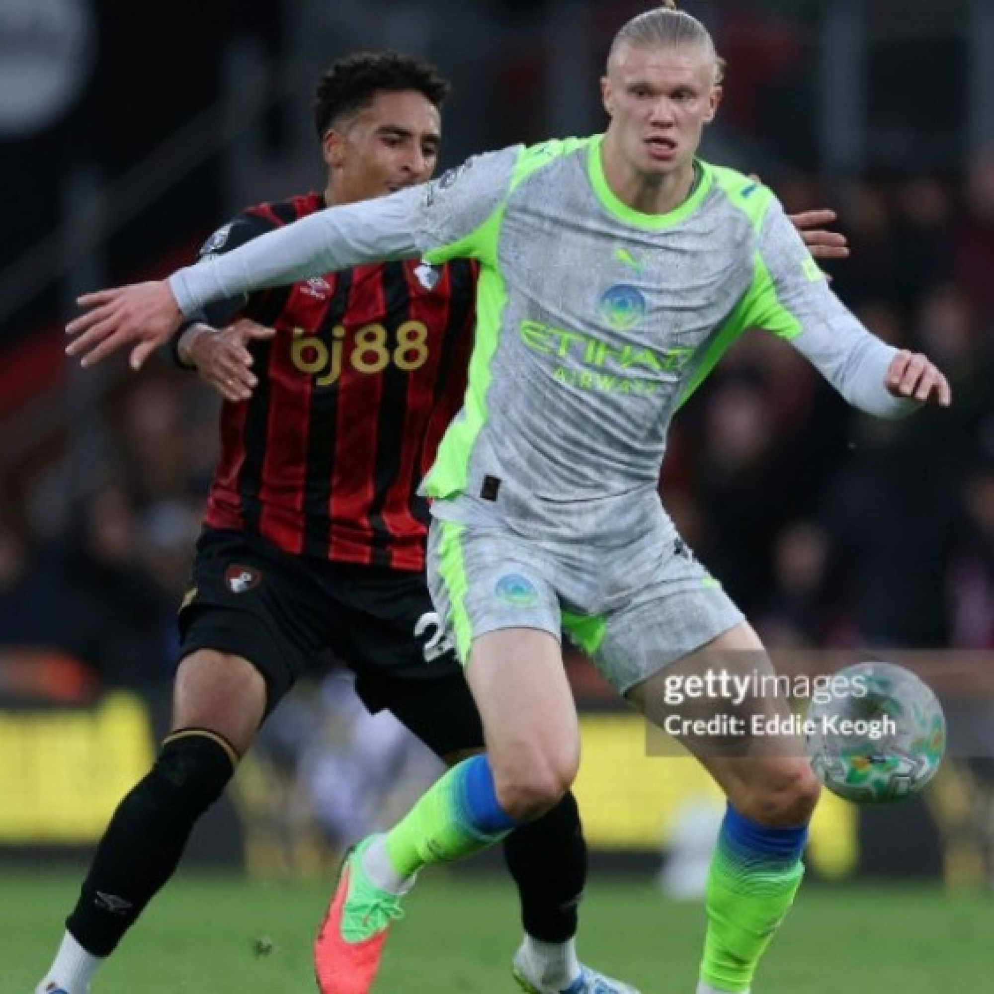  - Video bóng đá Bournemouth - Man City: Siêu phẩm mở màn, thoát hiểm phút cuối (Ngoại hạng Anh)
