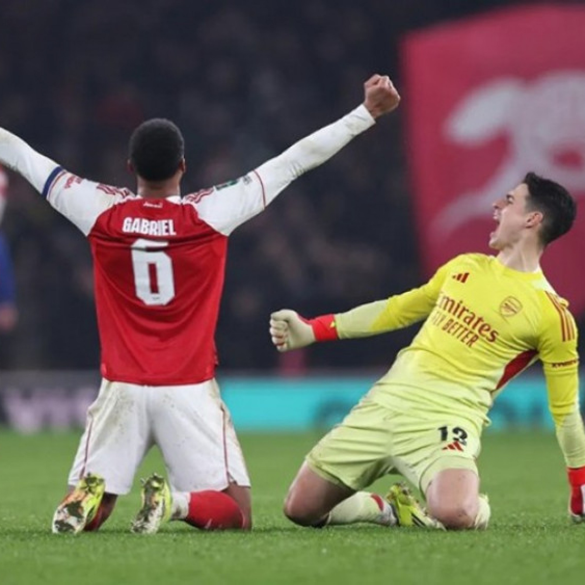  - Thủ môn Kepa "ngồi mát ăn bát vàng", có được nhận huy chương vô địch NHA?