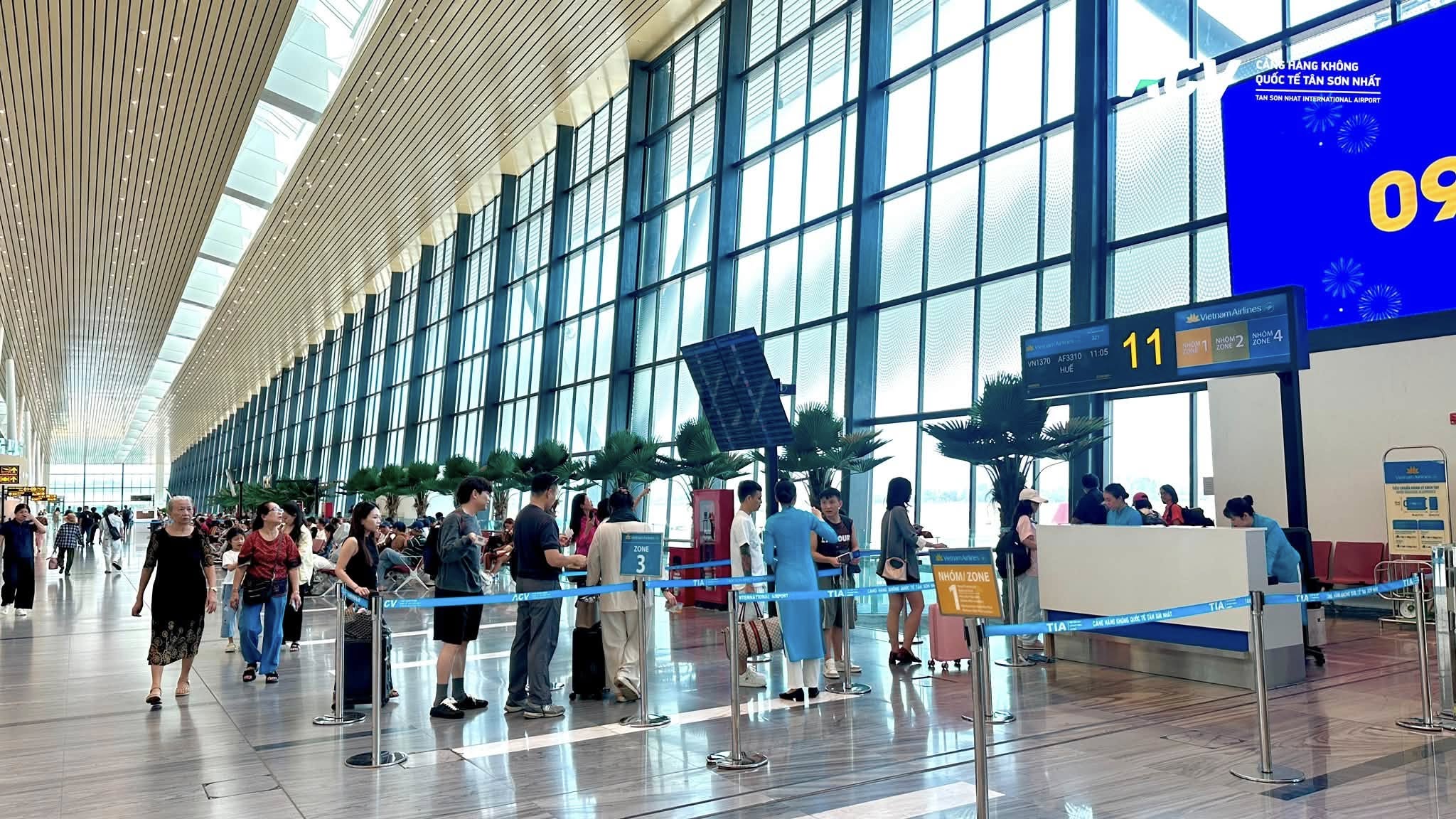 TP.HCM tăng cường giám sát tại các cửa khẩu, khai thác dịch tễ, đi lại và lưu trú để phòng dịch - 1