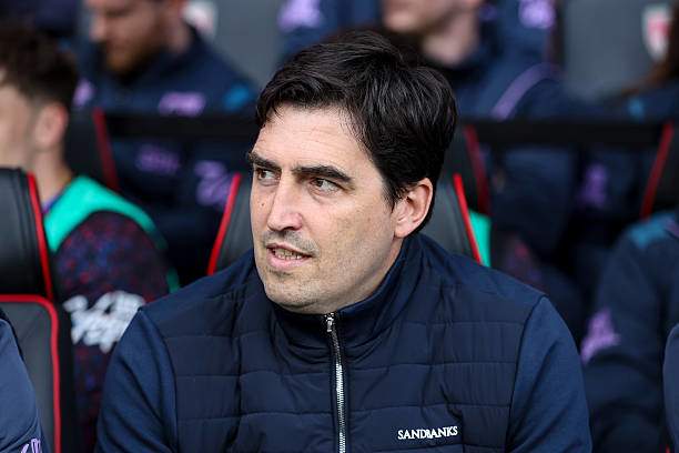 Ngỡ ngàng CLB bất bại 18 vòng liên tiếp ở Ngoại hạng Anh: Bạn thân Arteta xứng thay Slot ở Liverpool - 2