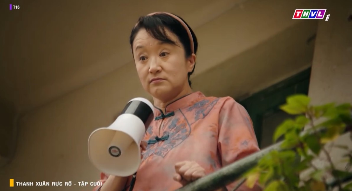 Phim “Thanh xuân rực rỡ”: Ỷ Mộng nhận lời cầu hôn của sếp Tiểu Trần đúng ý nguyện bà nội Tú Anh - 2
