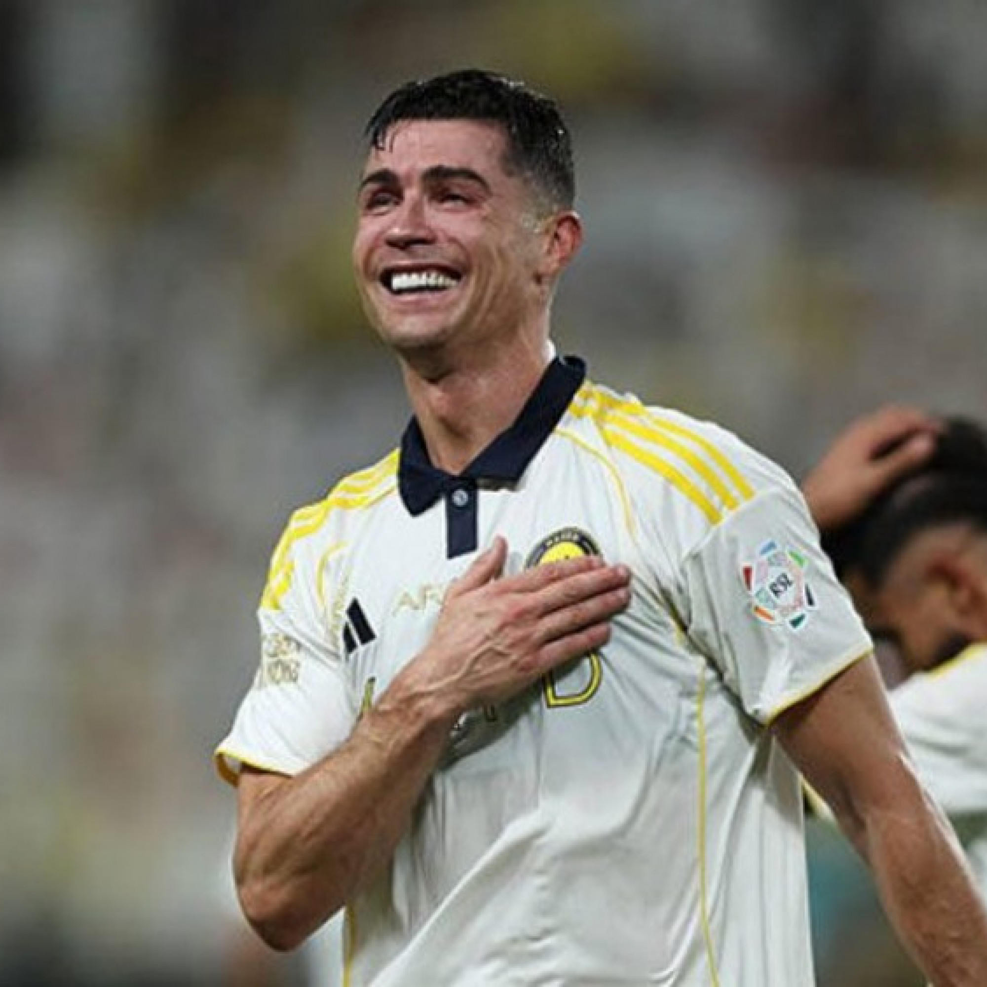  - Ronaldo rơi lệ cùng Al Nassr đăng quang, chấm dứt 3 năm không danh hiệu