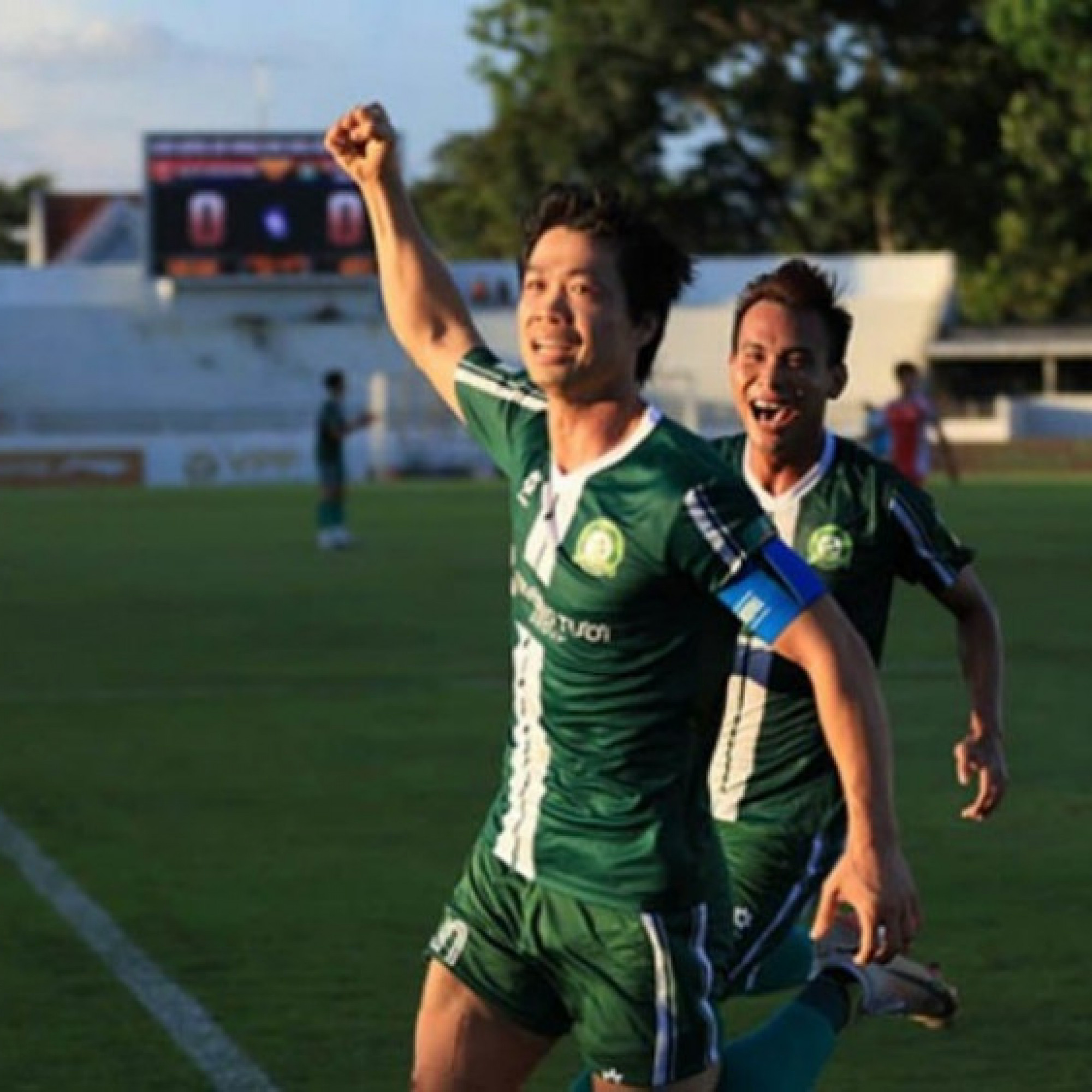  - Video bóng đá TP.HCM FC - Đồng Nai: Vỡ òa Công Phượng, tiến gần vé vàng (Hạng nhất QG)