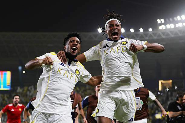 Ronaldo sút phạt đẳng cấp, Al Nassr chấm dứt cơn hạn danh hiệu - 9