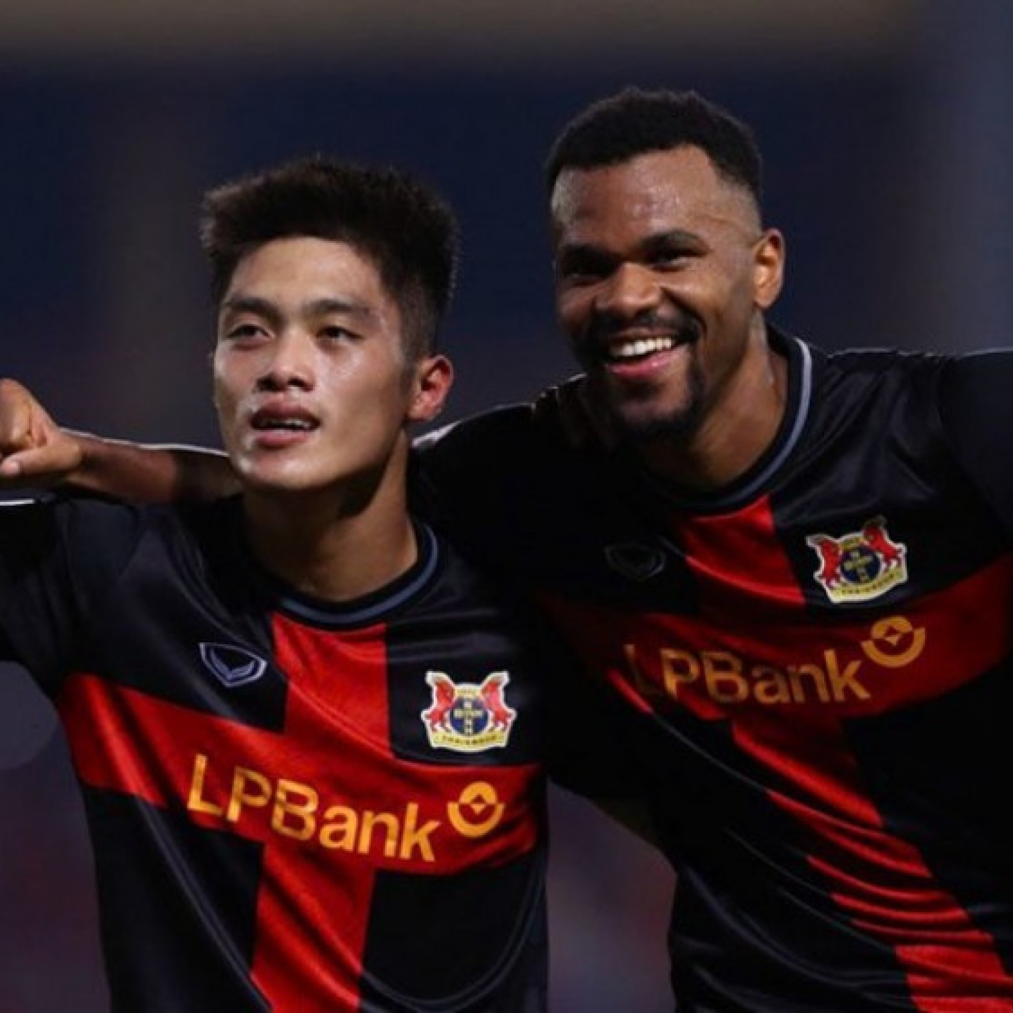  - Trực tiếp bóng đá Ninh Bình - Công an TP.HCM: Níu kéo hy vọng ít ỏi (V-League)