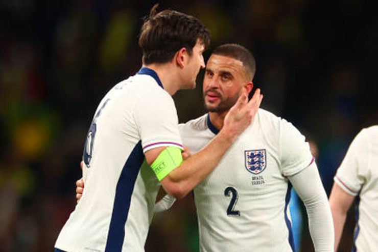 Walker sững sờ khi Maguire, Alexander-Arnold & Foden không được dự World Cup với ĐT Anh - 2