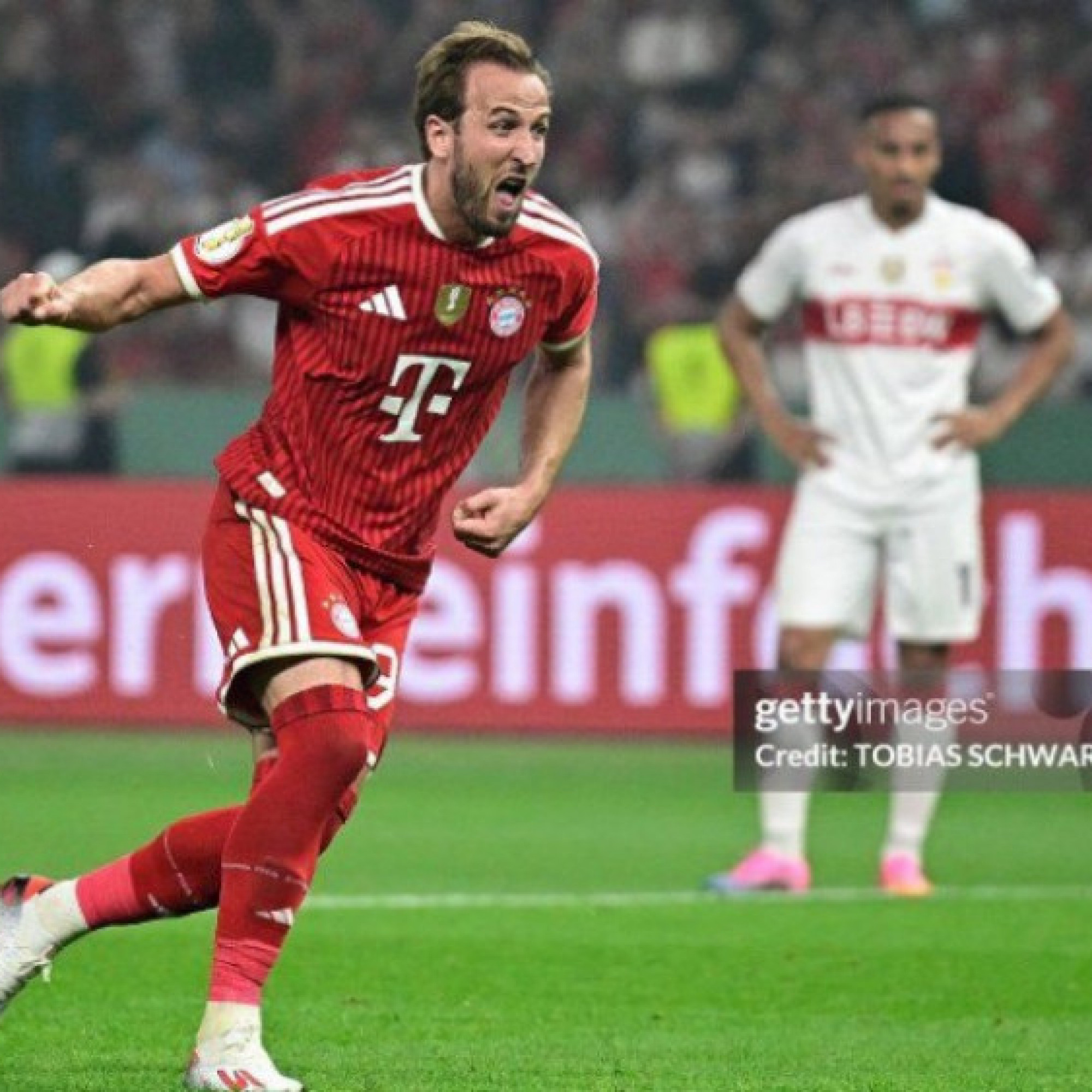  - Kết quả bóng đá Bayern Munich - Stuttgart: Hat-trick Harry Kane, "cú đúp" danh hiệu (Chung kết Cúp QG)