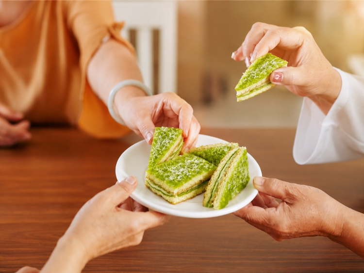 Orion ra mắt dòng bánh C'est Bon Mochi cốm dừa - 3