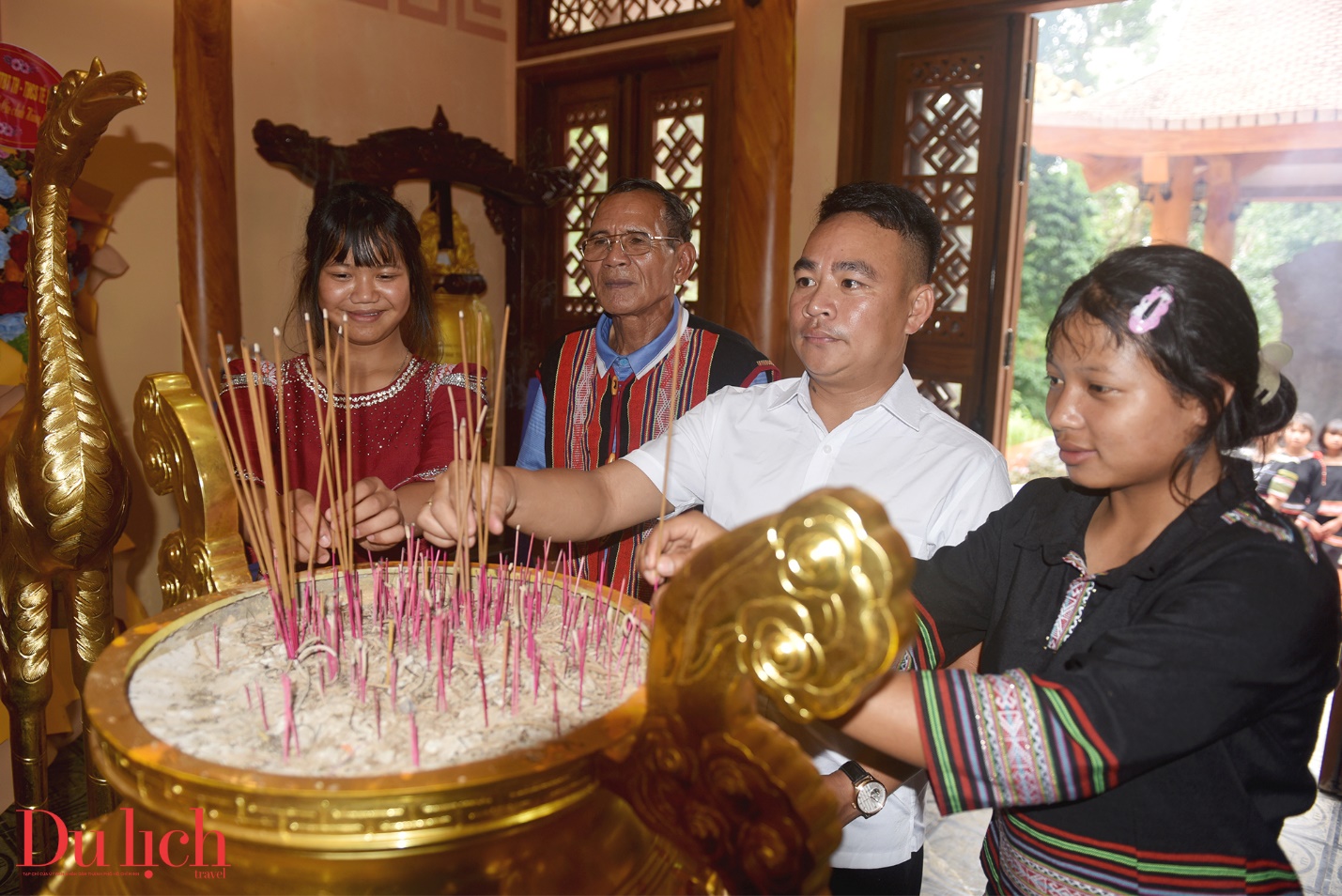 di tich cach mang dac biet giua ‘thu phu sam ngoc linh” mang ri - 5