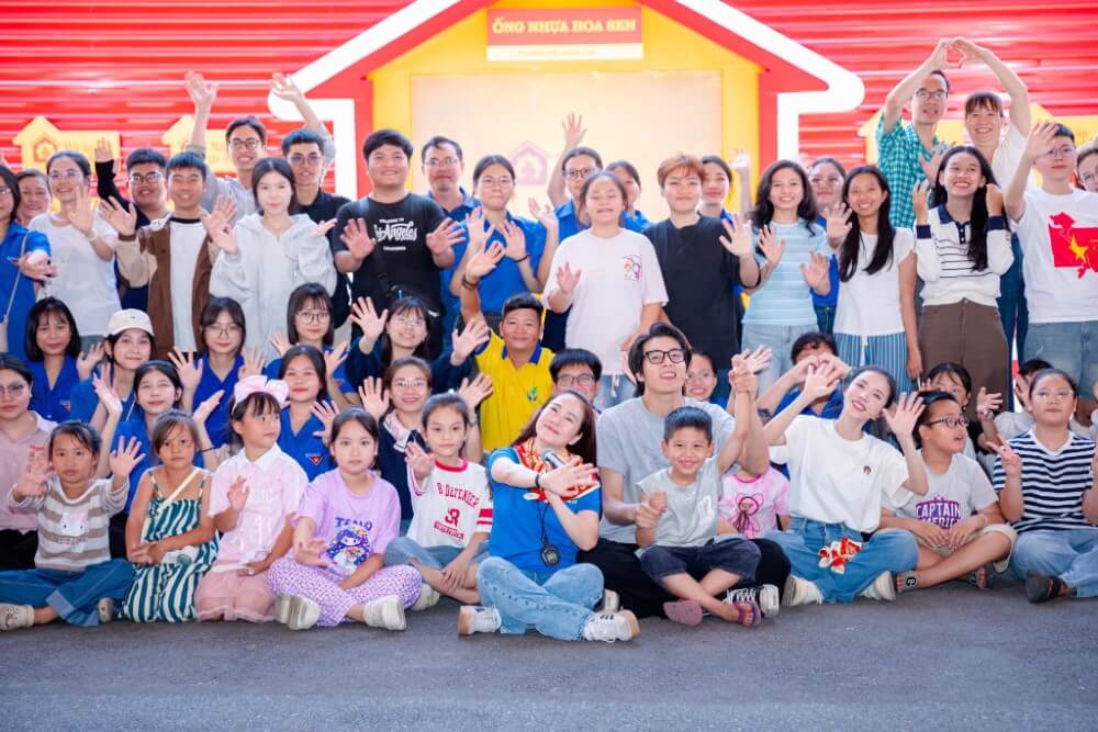 Lần thứ 2 trở lại Nghệ An, Mái ấm gia đình Việt tiếp tục lan tỏa hành trình sẻ chia yêu thương tại Bắc Trung Bộ - 1